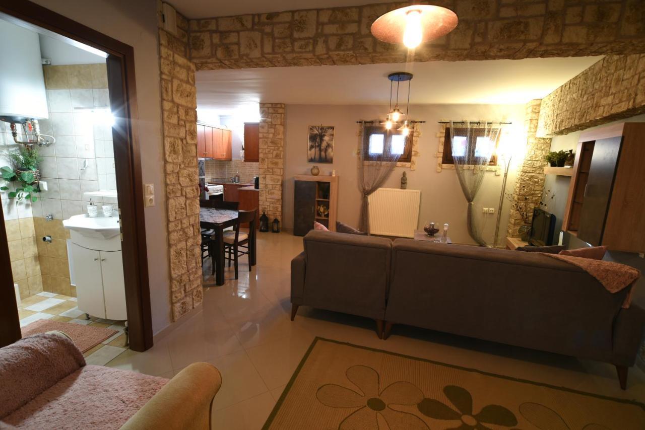 In The Castle - House Apartment อิโออันนินา ภายนอก รูปภาพ